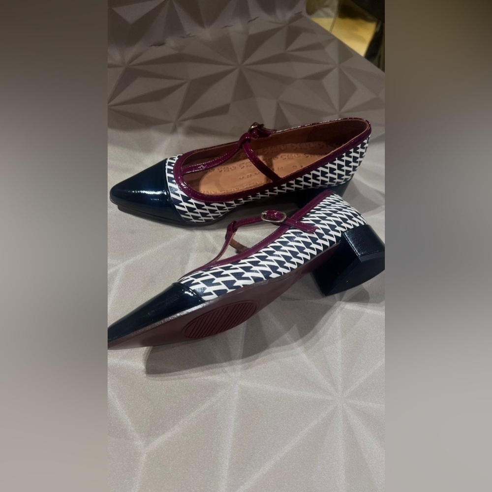 Chie Mihara T-Strap Block Heel Pumps NWT EU 36 Made in Spain Navy geometric - Picture 7 of 9